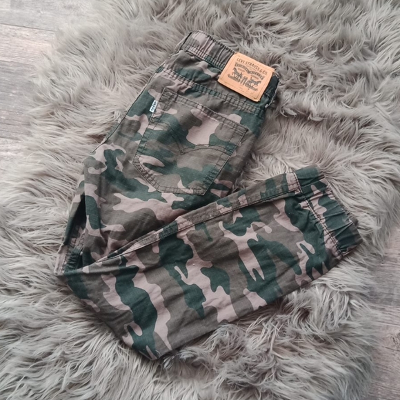 Levi's joggers - Picture 8 of 8